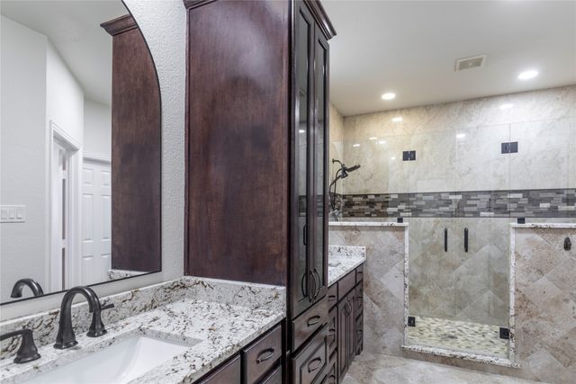 5200 Cornerwood Drive, Fort Worth, TX 76244
