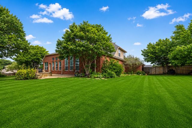 5200 Cornerwood Drive, Fort Worth, TX 76244