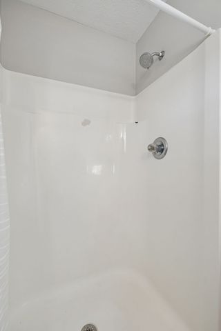 1135 Keith Ave, Oak Grove, KY 42262