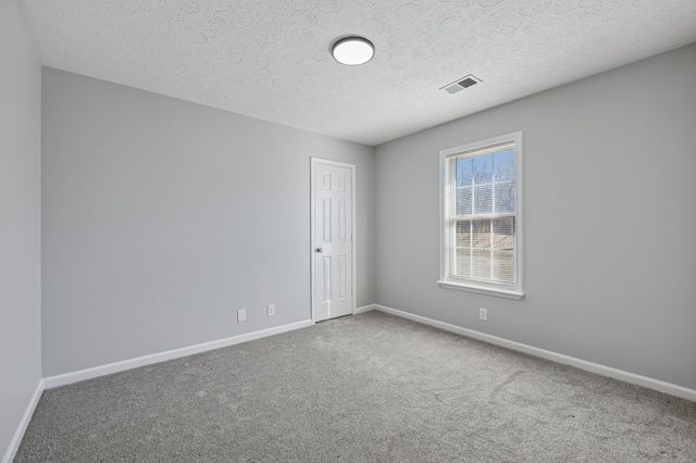 1135 Keith Ave, Oak Grove, KY 42262