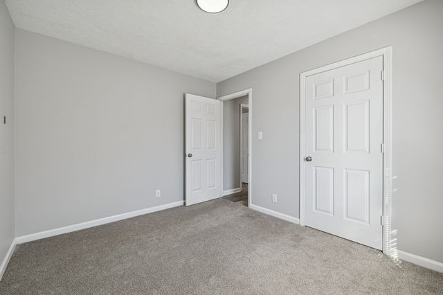 1135 Keith Ave, Oak Grove, KY 42262