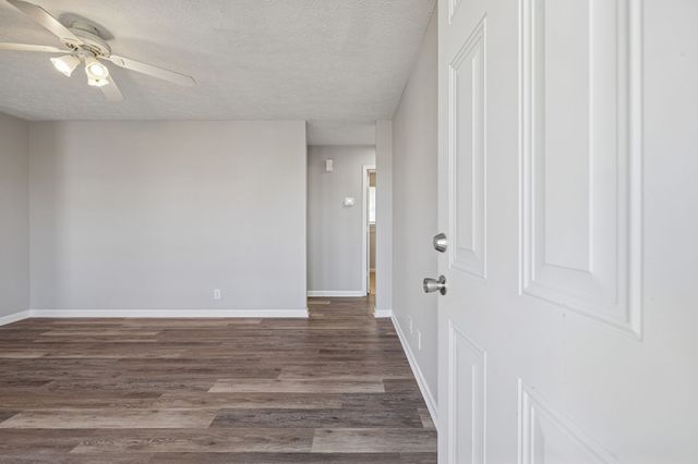 1135 Keith Ave, Oak Grove, KY 42262