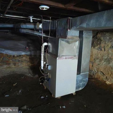 735 E 10TH ST, Wilmington, DE 19801