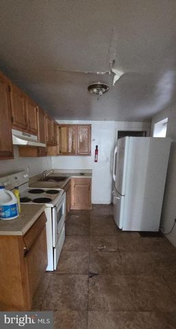 735 E 10TH ST, Wilmington, DE 19801