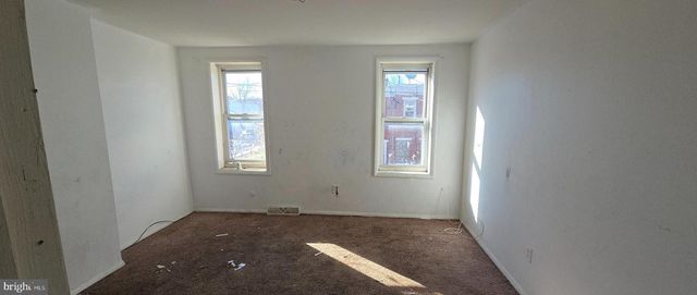 735 E 10TH ST, Wilmington, DE 19801