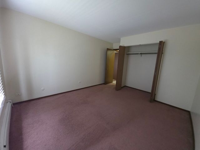 412 E Bailey Road 203, Naperville, IL 60565