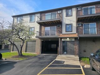 412 E Bailey Road 203, Naperville, IL 60565