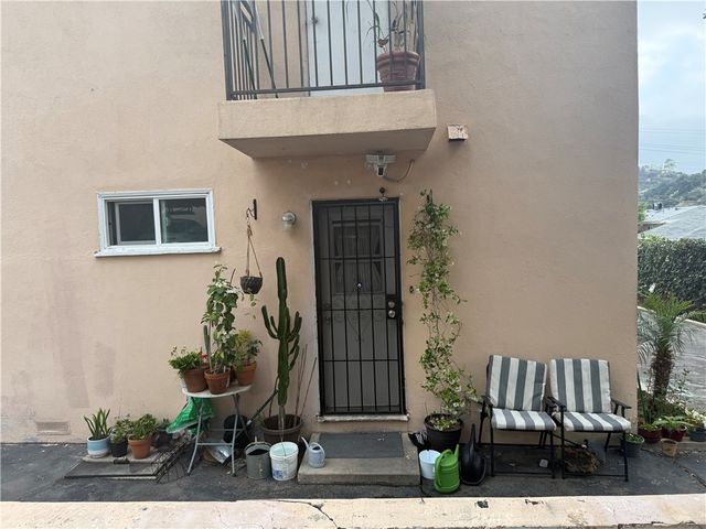 7061 Greeley Street, Tujunga, CA 91042