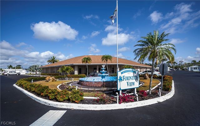 25 La Fonda LN, North Fort Myers, FL 33903