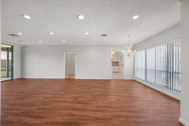 16 SE Turtle Creek Drive E, Tequesta, FL 33469