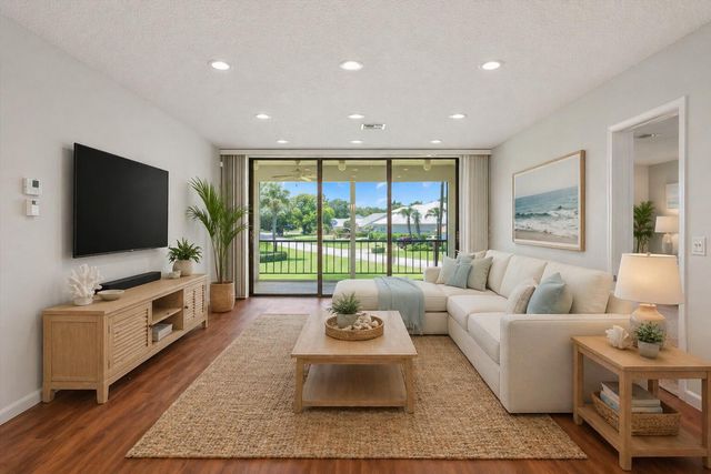 16 SE Turtle Creek Drive E, Tequesta, FL 33469