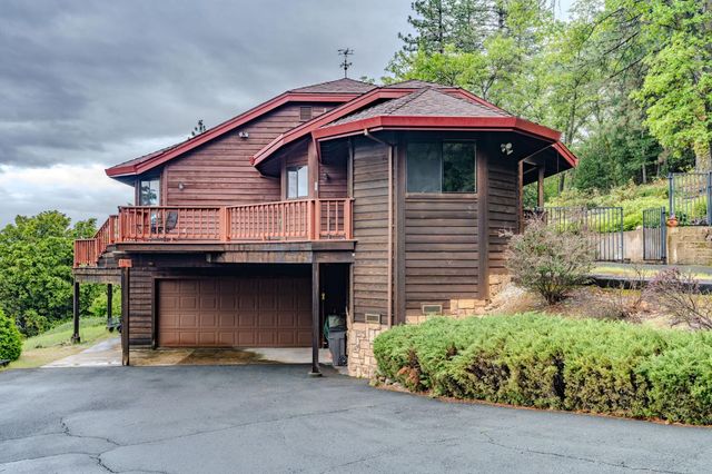 16150 Pinewood Dr, Pioneer, CA 95666