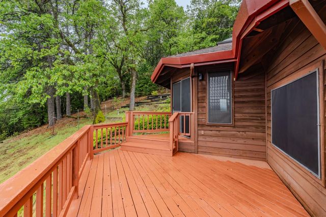 16150 Pinewood Dr, Pioneer, CA 95666