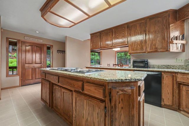 16150 Pinewood Dr, Pioneer, CA 95666