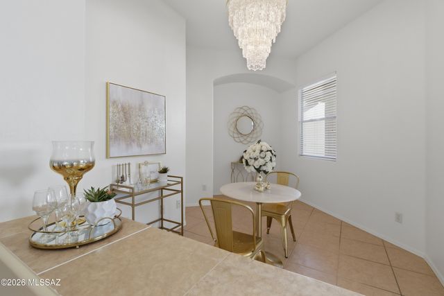 10046 E Cedar Hill Drive, Tucson, AZ 85748