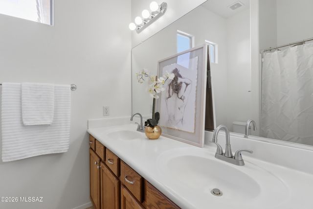 10046 E Cedar Hill Drive, Tucson, AZ 85748