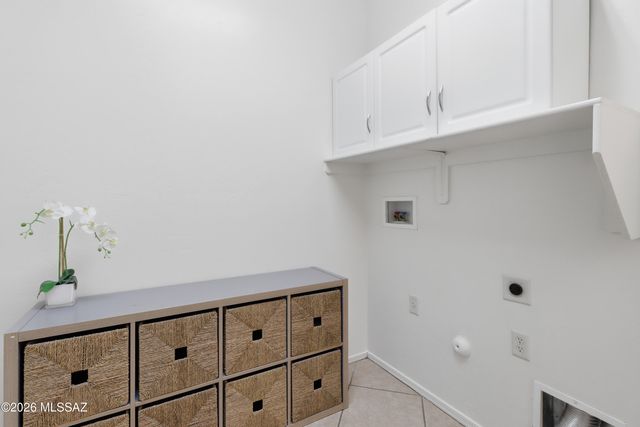 10046 E Cedar Hill Drive, Tucson, AZ 85748