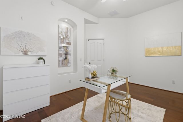 10046 E Cedar Hill Drive, Tucson, AZ 85748