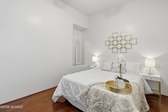 10046 E Cedar Hill Drive, Tucson, AZ 85748