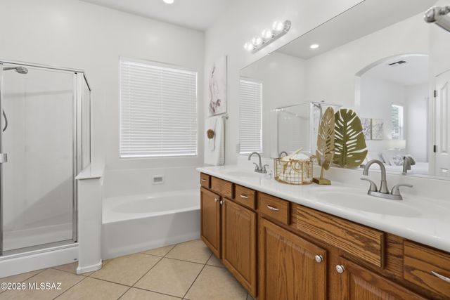 10046 E Cedar Hill Drive, Tucson, AZ 85748