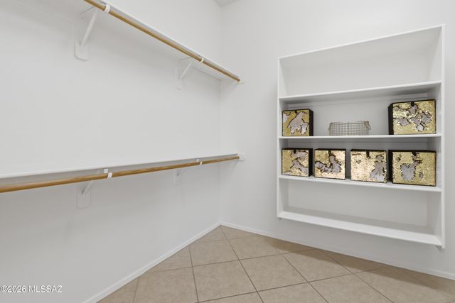 10046 E Cedar Hill Drive, Tucson, AZ 85748