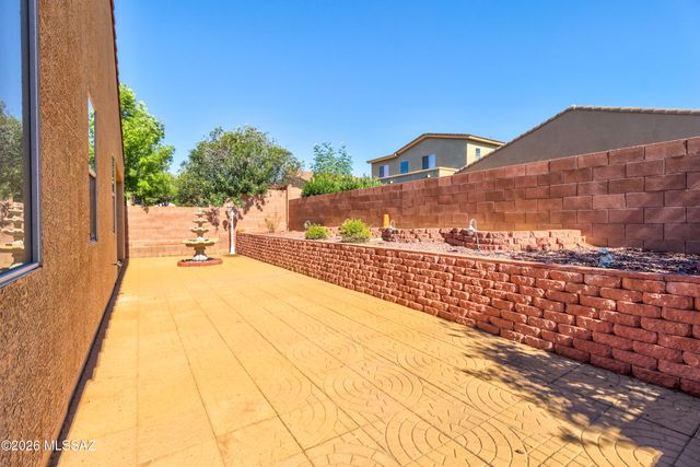 10046 E Cedar Hill Drive, Tucson, AZ 85748