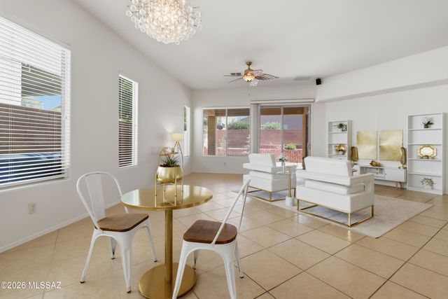 10046 E Cedar Hill Drive, Tucson, AZ 85748