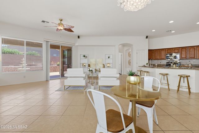 10046 E Cedar Hill Drive, Tucson, AZ 85748
