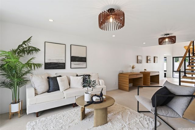 125 N Kalaheo Avenue, Kailua, HI 96734