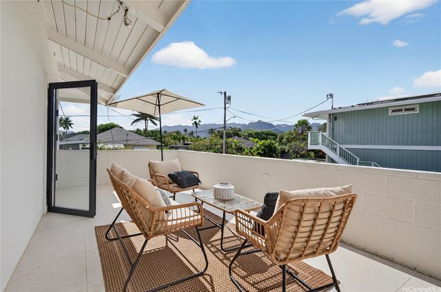 125 N Kalaheo Avenue, Kailua, HI 96734