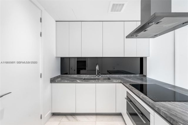 700 NE 26th Ter 804, Miami, FL 33137