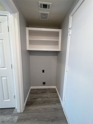 1437 Saint Gallen Lane, Lewisville, TX 75067