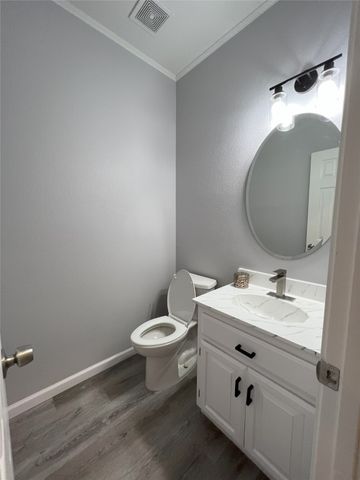 1437 Saint Gallen Lane, Lewisville, TX 75067