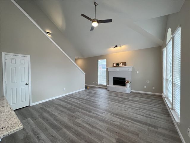 1437 Saint Gallen Lane, Lewisville, TX 75067