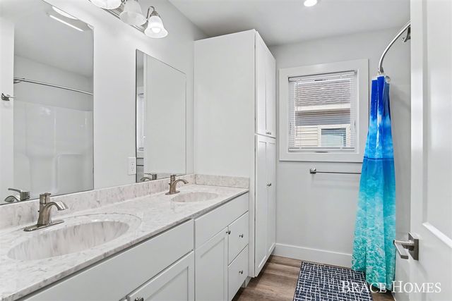 1808 Robinson Street, Grand Haven, MI 49417