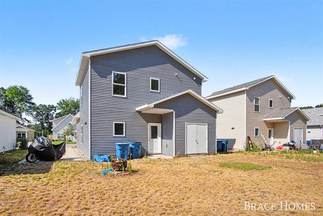 1808 Robinson Street, Grand Haven, MI 49417