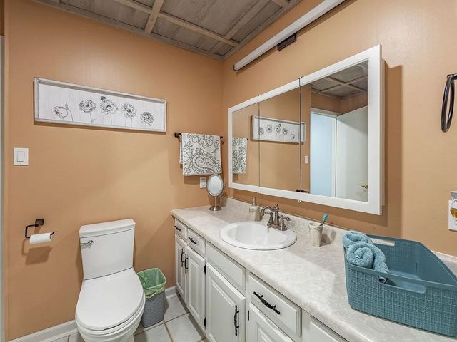 249 Peace Chapel Rd, Scotts Hill, TN 38374