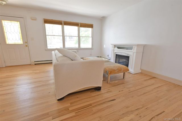 28 Williston Road, Sound Beach, NY 11789