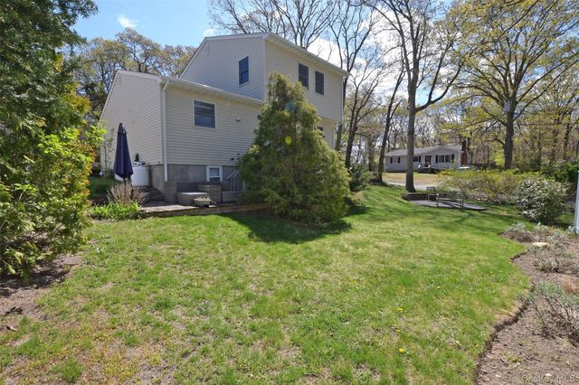 28 Williston Road, Sound Beach, NY 11789