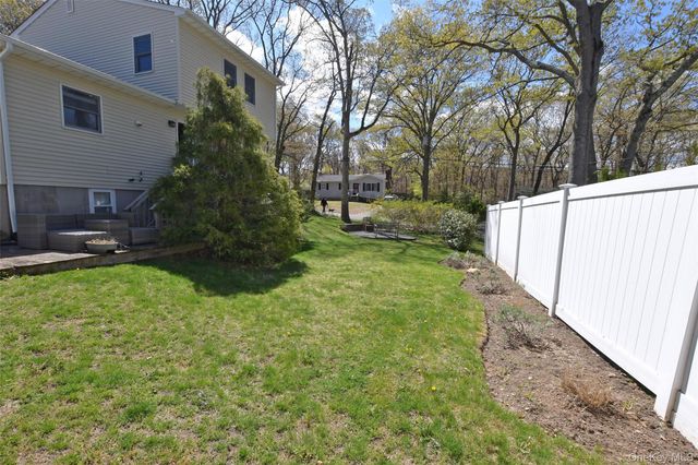 28 Williston Road, Sound Beach, NY 11789