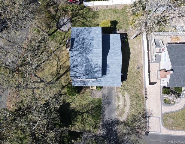 28 Williston Road, Sound Beach, NY 11789