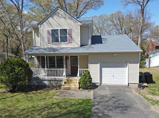 28 Williston Road, Sound Beach, NY 11789