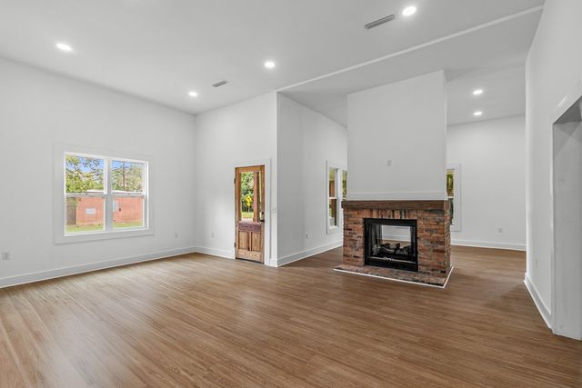 142 S Broad Street, Newville, AL 36353