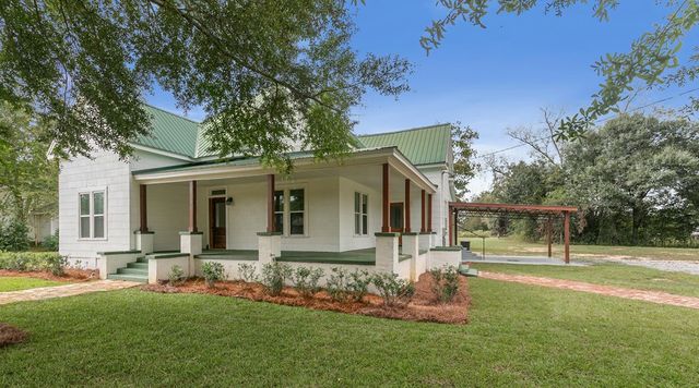 142 S Broad Street, Newville, AL 36353