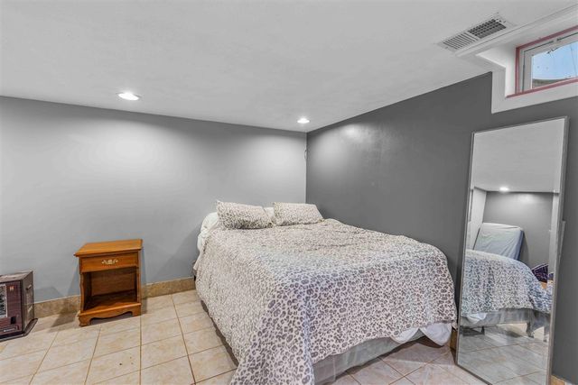 1078 Lynden Road, Holland, MI 49423