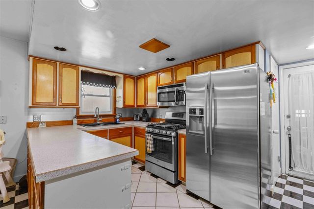 1078 Lynden Road, Holland, MI 49423