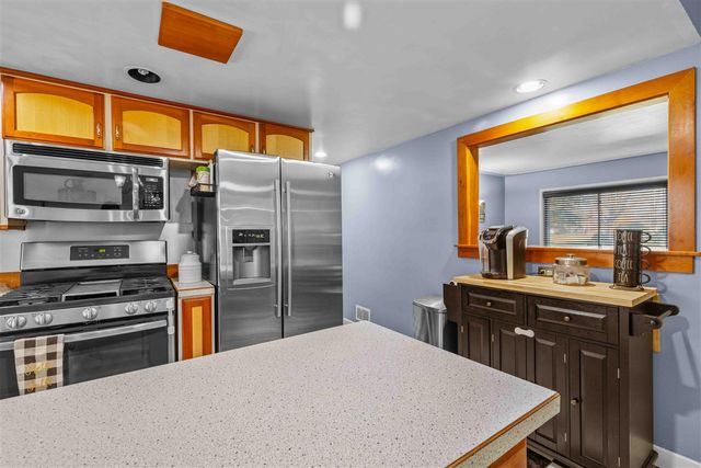 1078 Lynden Road, Holland, MI 49423