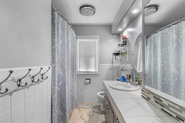 1078 Lynden Road, Holland, MI 49423