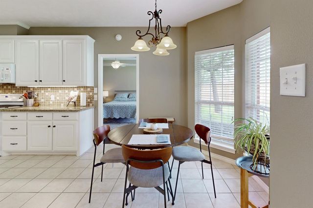 4107 Settlers Way, Bryan, TX 77808