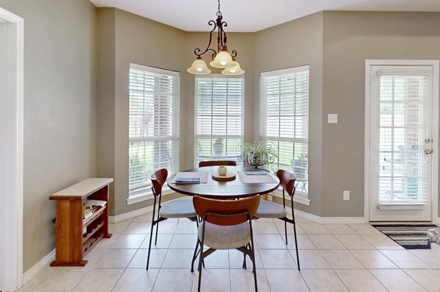 4107 Settlers Way, Bryan, TX 77808